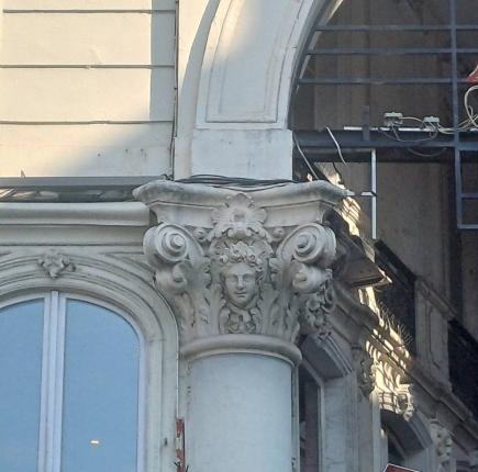 Détail d'une colonne issue de l'église saint étienne