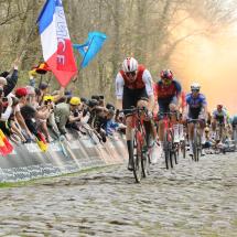 Le Paris-Roubaix, la plus belle course au monde avec ce terrible passage de la trouée d'Arenberg