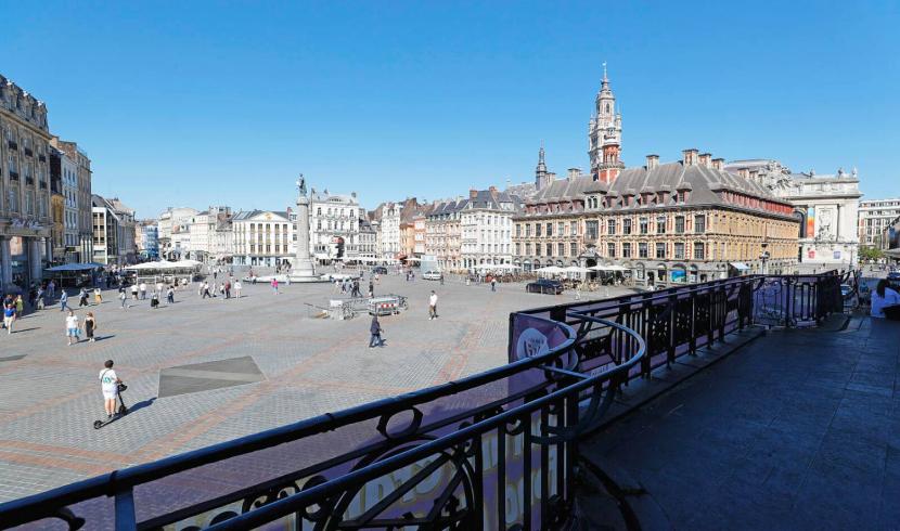 Balustrade du Théatre du Nord sur la Grand Place de Lille