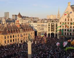 La parade à Lille de Lille 3000, image d'archives pour l'édition UTOPIA